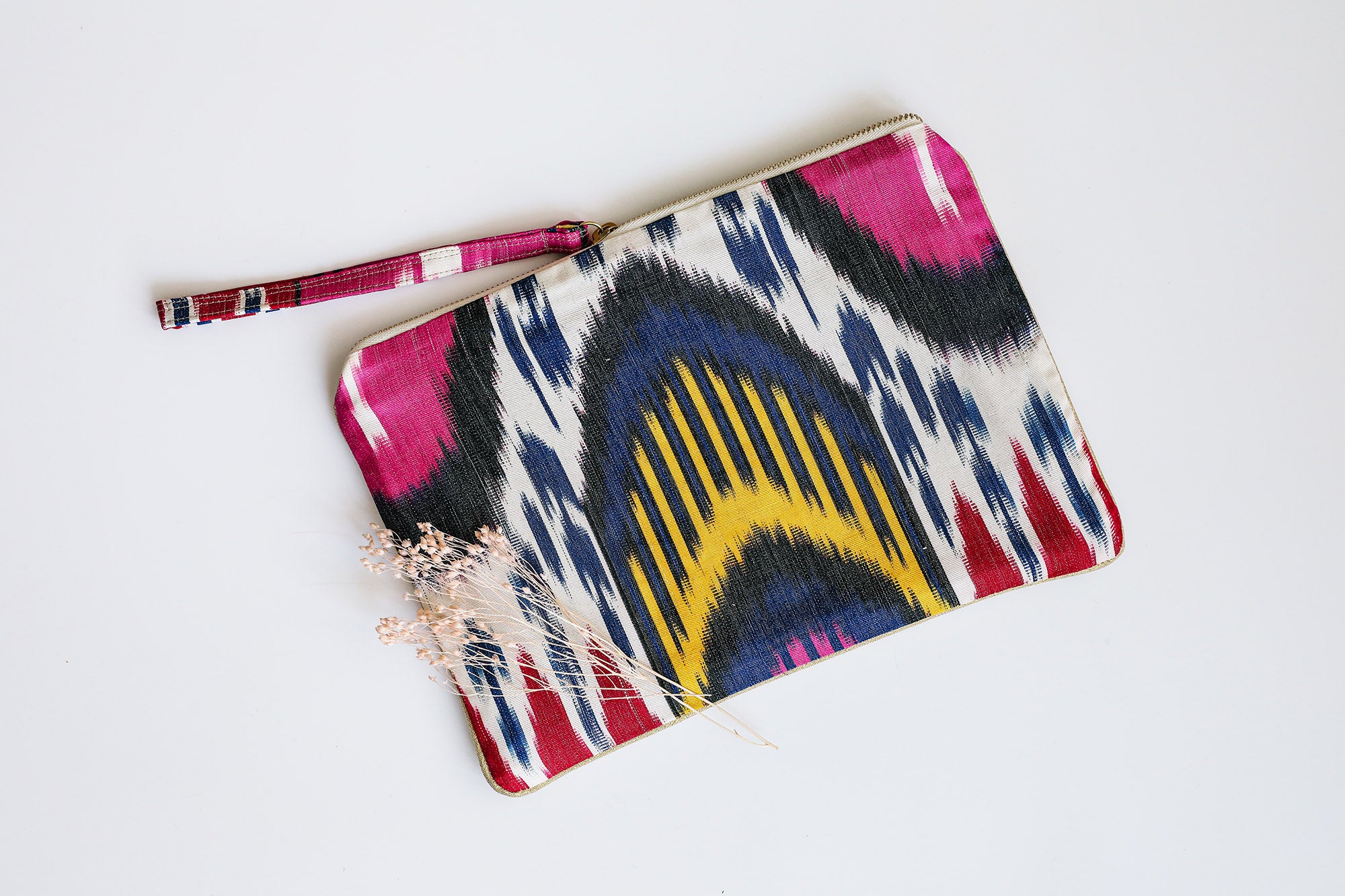 LIMITED EDITION - SILK POUCH